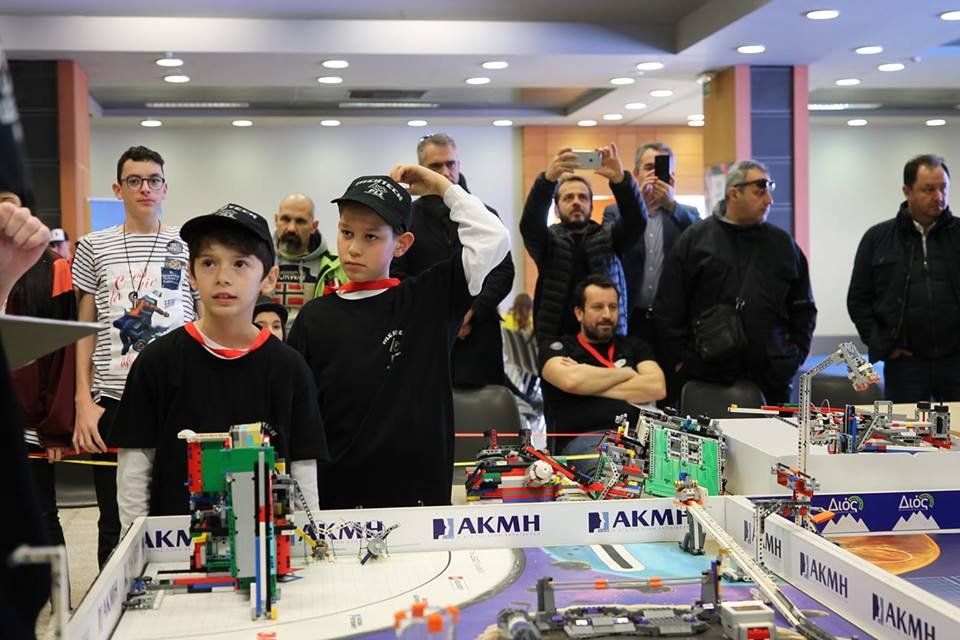 «Το ΙΕΚ ΑΚΜΗ υπερήφανος χορηγός του First Lego League» [εικόνες] | iefimerida.gr 1