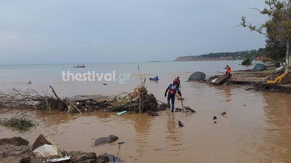 Βρέθηκε κομμάτι από ρούχο της 53χρονης αγνοούμενης -Το αναγνώρισαν συγγενείς της [εικόνες] | iefimerida.gr 1
