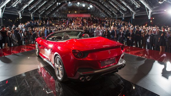 Η Ferrari γιορτάζει 70 χρόνια -Απίστευτες εικόνες στο Μαρανέλο | iefimerida.gr 2