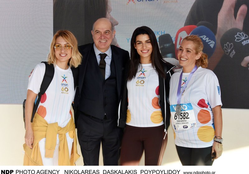 Οι Ελληνες επώνυμοι έβαλαν τα αθλητικά τους και έτρεξαν στον Μαραθώνιο [εικόνες] | iefimerida.gr 12