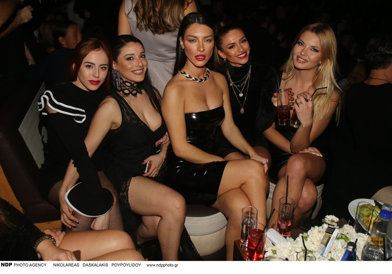 Τα κορίτσια του My Style Rocks πιο σέξι από ποτέ, τα έσπασαν στα μπουζούκια [εικόνες] | iefimerida.gr 0