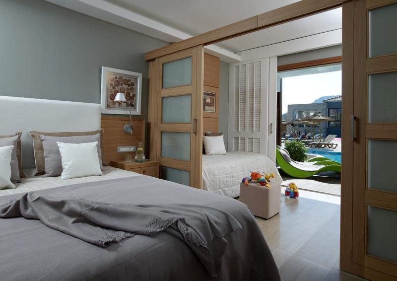 ΤripΑdvisor: Τα 8 καλύτερα ξενοδοχεία της Ελλάδας -Θέα που κόβει την ανάσα, πισίνες κρεμασμένες σε βράχους, χλιδή -Τα δωμάτια  με τις καλύτερες τιμές [εικόνες] | iefimerida.gr 35