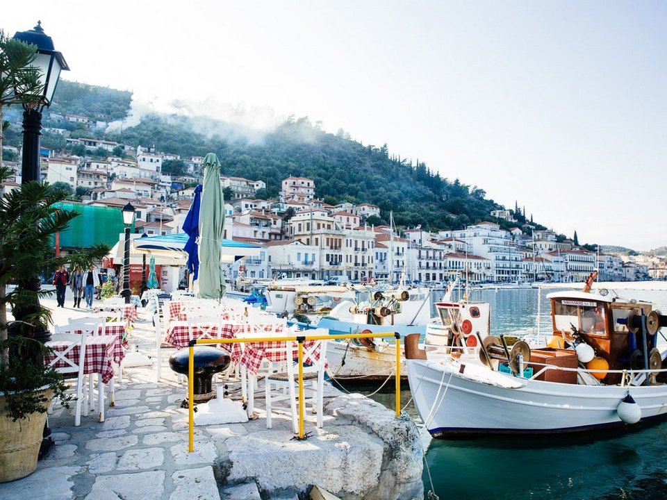 Μάζεψαν ελιές στη Λακωνία, εξερεύνησαν την άγρια Ν. Ελλάδα: Το road trip Αμερικανών που τους μάγεψε [εικόνες] | iefimerida.gr 7