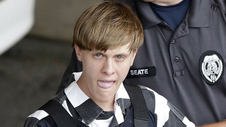 Ντίλαν Ρουφ: Ο ρατσιστής 21χρονος που σκότωσε 9 ανθρώπους και ήθελε να ξεκινήσει φυλετικό πόλεμο [εικόνες] | iefimerida.gr 2