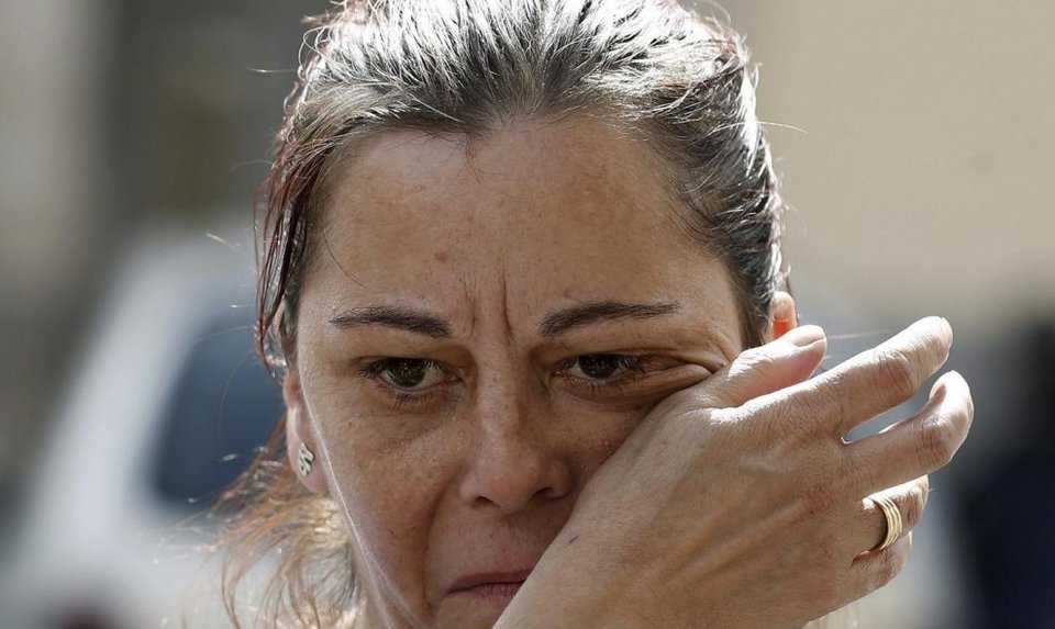 Tετραώροφη πολυκατοικία κατέρρευσε σαν χάρτινος πύργος στην Ισπανία [εικόνες & βίντεο] | iefimerida.gr 1