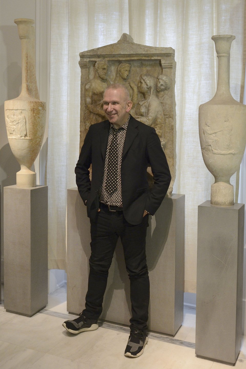 Φουστανέλες διά χειρός Ζαν Πολ Γκοτιέ -Η πολυσυζητημένη επίδειξη στο Μουσείο Μπενάκη με είσοδο 1.000 ευρώ [εικόνες] | iefimerida.gr 5