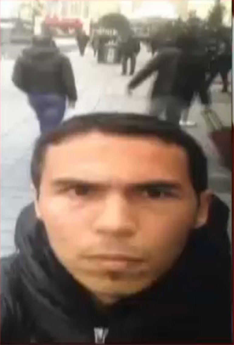 Ανθρωποκυνηγητό για τη σύλληψη του μακελάρη στην Τουρκία | iefimerida.gr 2