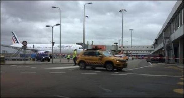 Εκκενώθηκε airbus στο Άμστερνταμ λόγω απειλών | iefimerida.gr 0