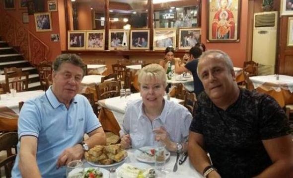 Ο Ρεχάγκελ ξανά στην Αθήνα [εικόνες] | iefimerida.gr 2