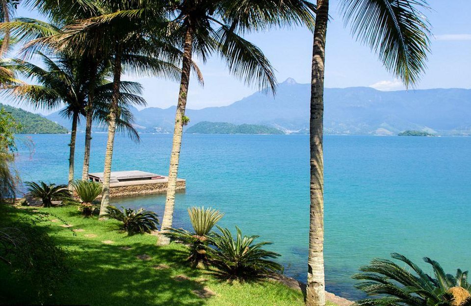 Το άλλο πρόσωπο της Βραζιλίας – Οι φτωχοί στους δρόμους, οι πλούσιοι στα υπερπολυτελή resort [εικόνες] | iefimerida.gr 3