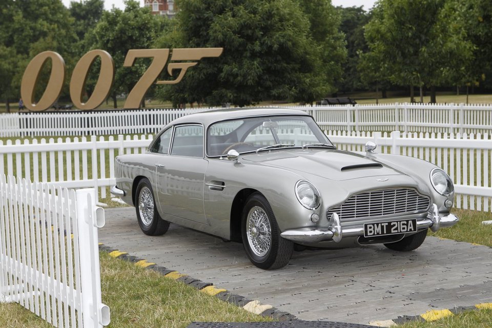 Η απόλυτη αίγλη - 550 Aston Martin σε έναν κήπο γιορτάζουν τα 100 χρόνια της εταιρείας [εικόνες] | iefimerida.gr 4