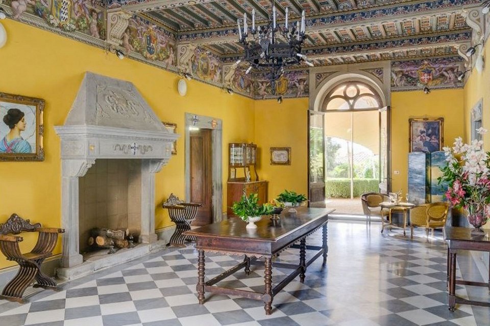 Το κάστρο με χλιδή άλλης εποχής στα αμπέλια της Τοσκάνης που πωλείται αντί 26 εκατ. ευρώ [εικόνες] | iefimerida.gr 3