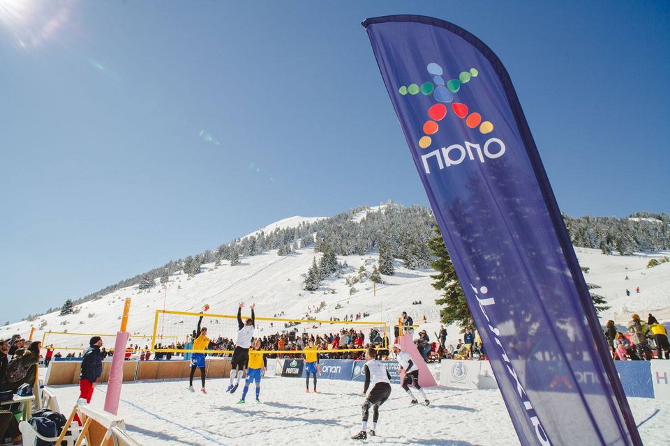 Μοναδική εμπειρία στο χιόνι από τον ΟΠΑΠ -5.000 θεατές και 71 αθλητές στο 2ο Πανελλήνιο Πρωτάθλημα Snow Volleyball στο Μαίναλο [εικόνες & βίντεο] | iefimerida.gr 1