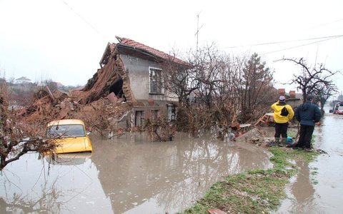 Ο Δούναβης πλημμύρισε, τέσσερις οι νεκροί, σε κατάσταση συναγερμού η κεντρική Ευρώπη [εικόνες] | iefimerida.gr 3