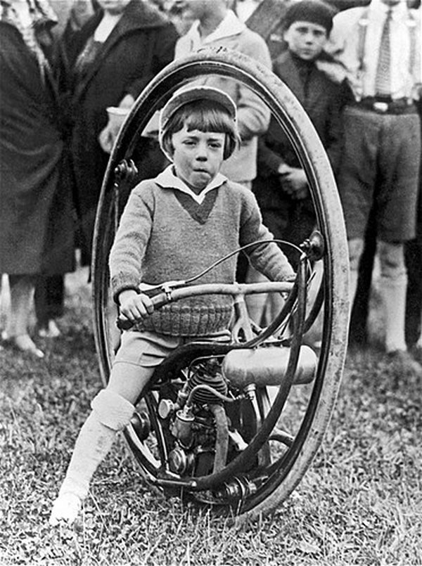 Οι πιο αλλόκοτες και άγνωστες εφευρέσεις της ιστορίας που αποτελούν τις πρώτες συσκευές από πολλά καθημερινά είδη [εικόνες]  | iefimerida.gr 1