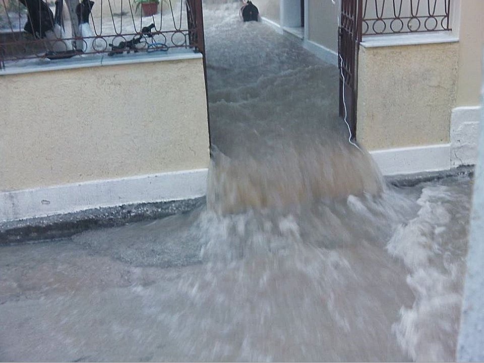 Εικόνες βιβλικής καταστροφής στην Κεφαλονιά από την κακοκαιρία [εικόνες] | iefimerida.gr 4