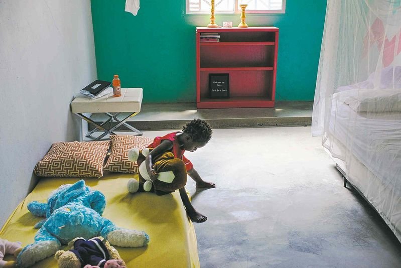 Πέθανε ο κορυφαίος φωτογράφος Μισέλ Ντου Σιλ -Είχε κερδίσει τρία Πούλιτζερ [εικόνες] | iefimerida.gr 1