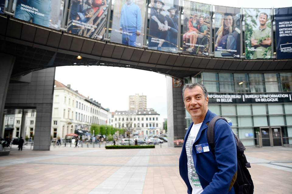 Οταν ο Μάρτιν Σούλτς συνάντησε τον Σταύρο Θεοδωράκη και όσα μαρτυρά η γλώσσα του σώματος [εικόνες] | iefimerida.gr 3