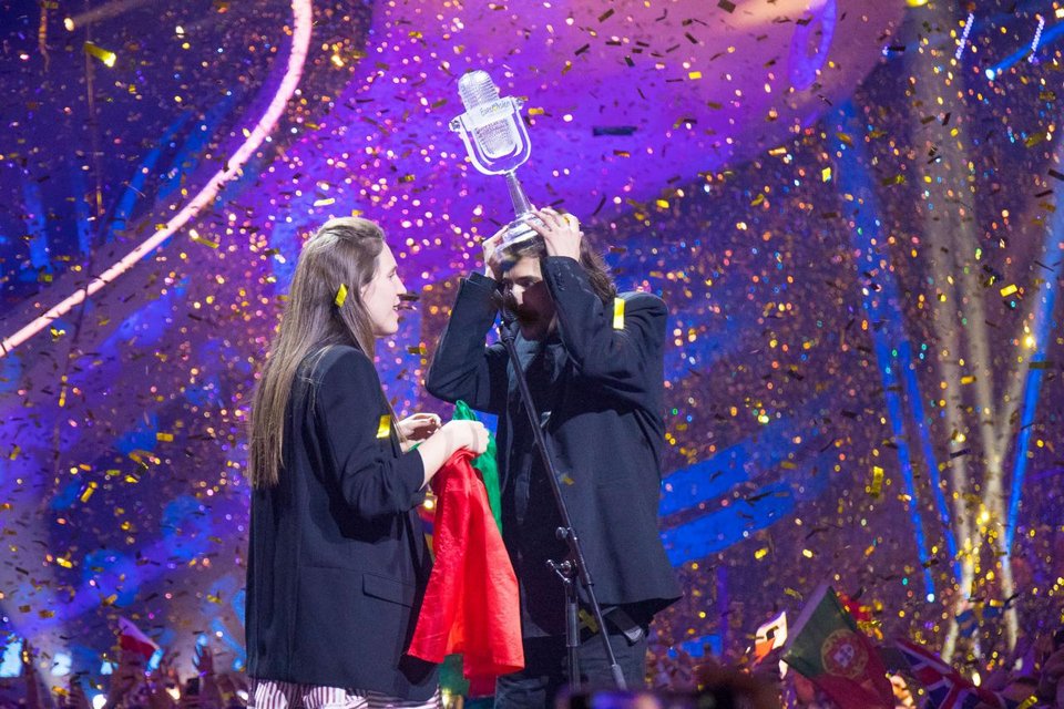 Eurovision 2017: Νικήτρια η Πορτογαλία -Το τραγούδι έκπληξη... άλλης εποχής, που κέρδισε! | iefimerida.gr 2
