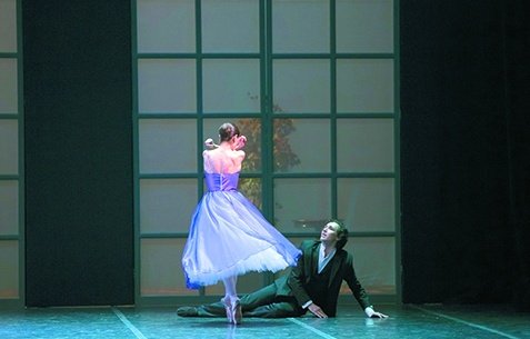 Ο Πειραιάς στον πυρετό του «Ερωτευμένου Σοπέν» της Λυρικής - Στο Δημοτικό Θέατρο Πειραιά [εικόνες] | iefimerida.gr 1