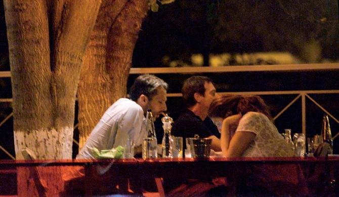 Το πρώτο ραντεβού της Παπαρίζου μετά τον χωρισμό [εικόνες]  | iefimerida.gr 0