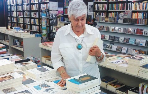 Απέραντη θλίψη: Εφυγε η ιστορική εκδότρια Μάνια Καραϊτίδη - Αλλαξε το τοπίο του εκδοτικού χώρου από το τιμόνι της Εστίας | iefimerida.gr 0