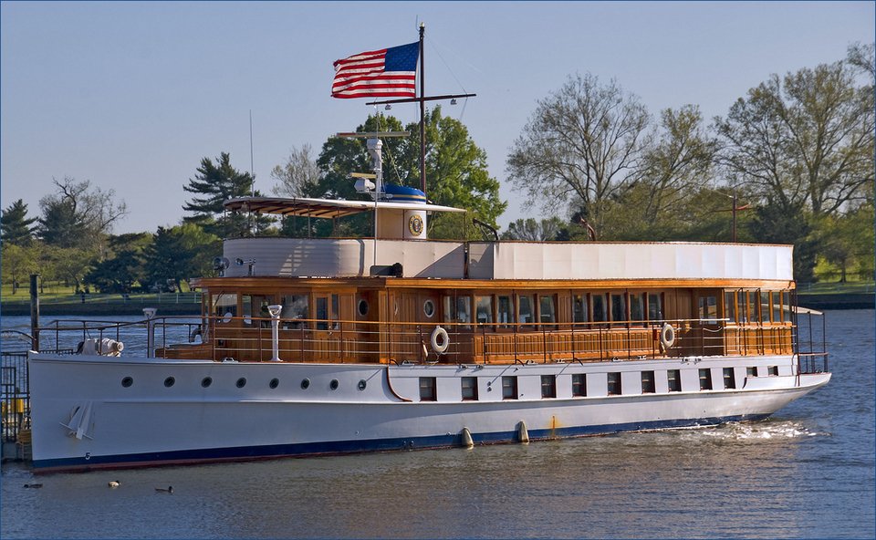 Το τελευταίο αμερικανικό προεδρικό γιοτ πουλήθηκε έναντι μηδέν (!) δολαρίων [εικόνες] | iefimerida.gr 0