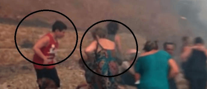 Στον κύκλο ο Δημήτρης και η γιαγιά του. 