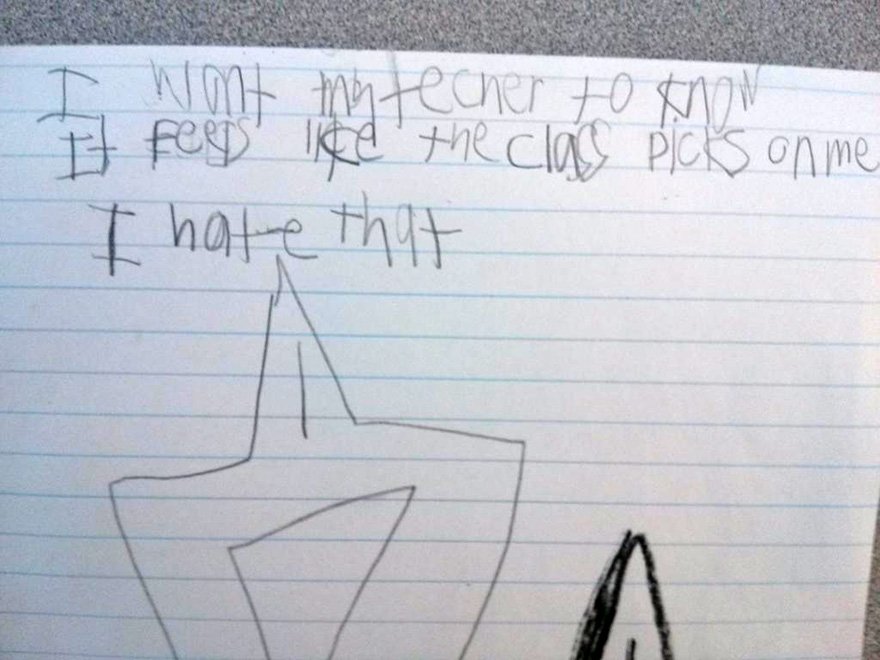 «Τι θα ευχόσασταν να ήξερε η δασκάλα»: Τα οικογενειακά δράματα που αποκάλυψε η ερώτηση αυτή σε μαθητές [εικόνες] | iefimerida.gr 5