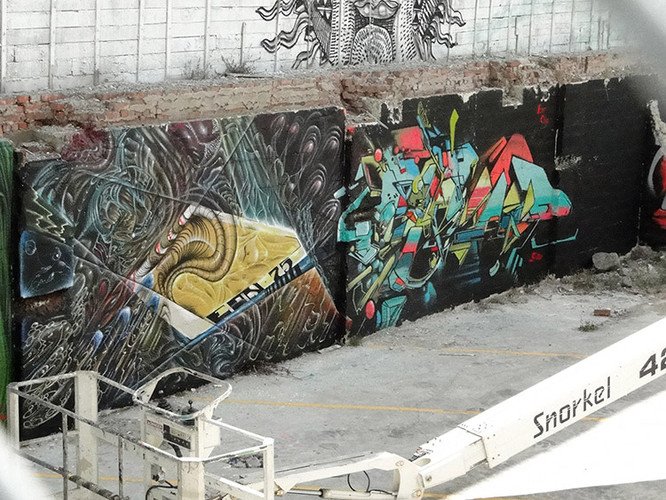 Πώς ένα εγκαταλειμμένο κτίριο μπορεί να γίνει έργο σύγχρονης τέχνης [εικόνες] | iefimerida.gr 10