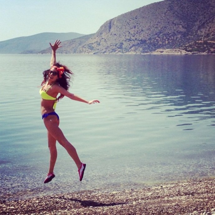 H Κατερίνα Στικούδη γιορτάζει το Πάσχα φορώντας μπικίνι [εικόνες]  | iefimerida.gr 0