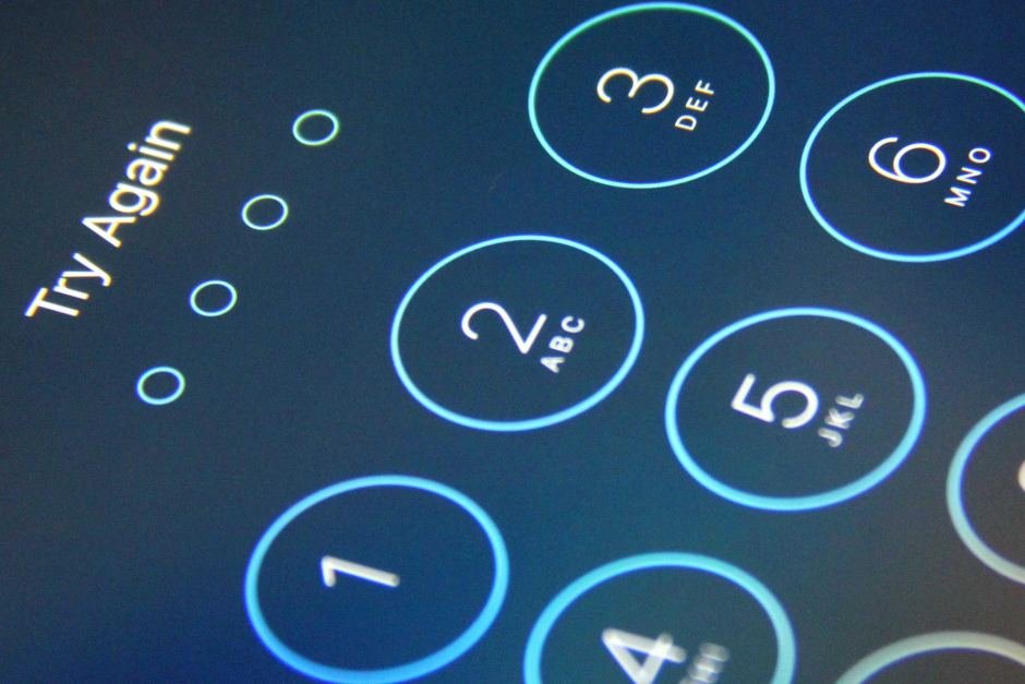 Ο «πόλεμος» Apple-FBI: Γιατί στις 22 Μαρτίου κρίνεται η ασφάλεια των χρηστών iPhone [εικόνες] | iefimerida.gr 4