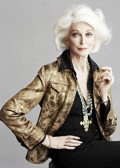 Σούπερ μόντελ ετών 83: Η κλασάτη γιαγιά που έγινε εξώφυλλο [εικόνες] | iefimerida.gr 6