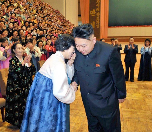 Πιο ποθητό άντρα στον πλανήτη «ανακήρυξαν» οι Κινέζοι τον ηγέτη της Β. Κορέας [εικόνες]  | iefimerida.gr 1