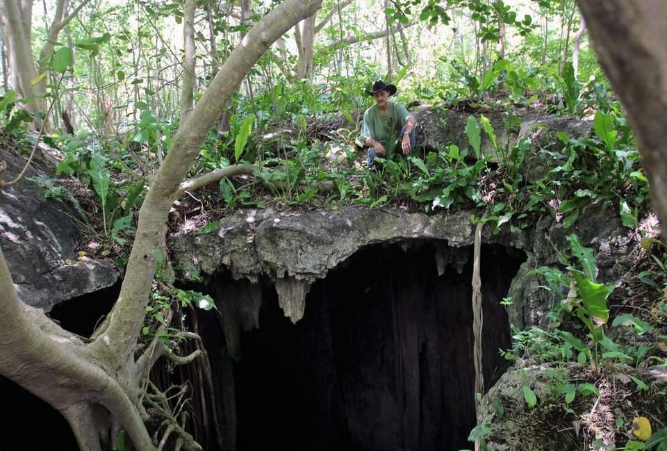 Βουτιά στην στοιχειωμένη σπηλιά των Μάγια με τα ανθρώπινα οστά που φοβούνται οι ντόπιοι [εικόνες+βίντεο] | iefimerida.gr 0
