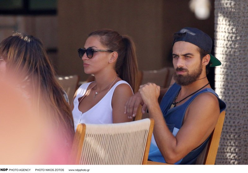 Ο Μάριος Πρίαμος στη Μύκονο με γοητευτική μελαχρινή [εικόνες] | iefimerida.gr 0