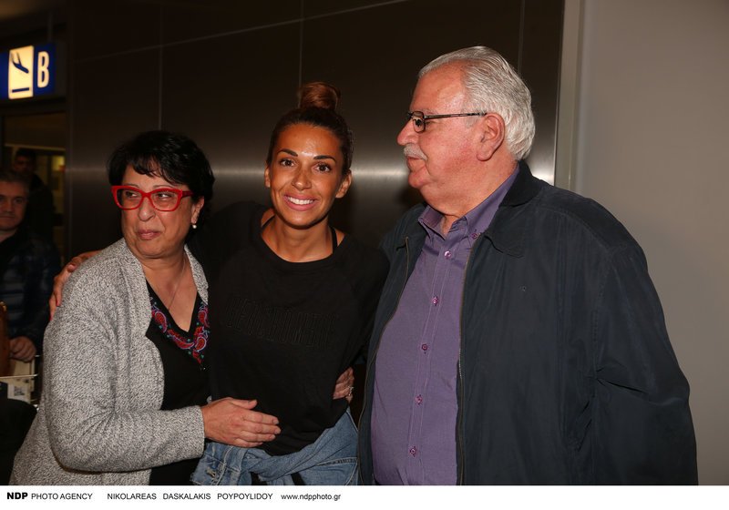 Survivor 2: Οι πρώτες φωτογραφίες της Ελένης Χατζίδου μετά την επιστροφή της στην Ελλάδα [εικόνες] | iefimerida.gr 5