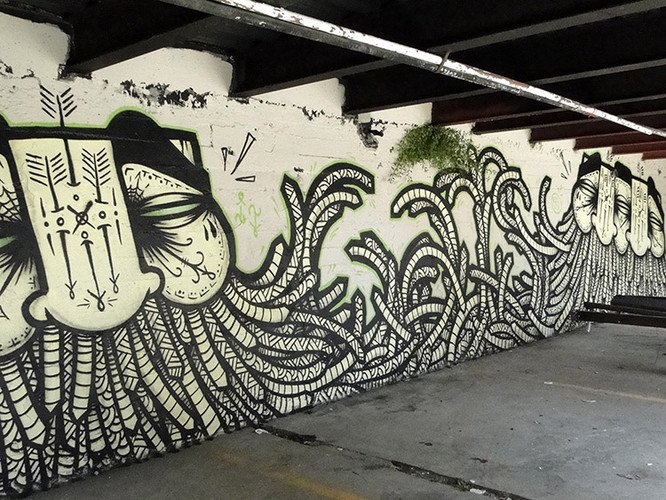 Πώς ένα εγκαταλειμμένο κτίριο μπορεί να γίνει έργο σύγχρονης τέχνης [εικόνες] | iefimerida.gr 11