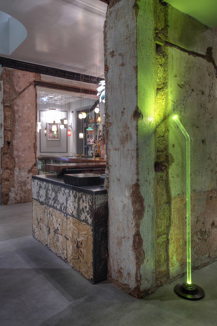 Μία από τις παλαιότερες επαύλεις της Κηφισιάς μεταμορφώθηκε σε ένα επιπέδου Νέας Υόρκης bar resto [εικόνες] | iefimerida.gr 2