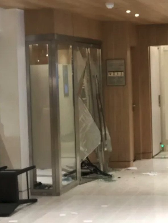 29 εικόνες και βίντεο σοκ που αποδεικνύουν πόσο τρομακτικό ήταν να είσαι για ώρες παγιδευμένος στο ακυβέρνητο Viking Sky | iefimerida.gr 5