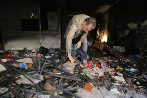 Ο Θεοδωράκης στα γραφεία της Athens Voice -«Είμαστε όλοι απέναντι και πρέπει να το δείξουμε» [εικόνα] | iefimerida.gr 0