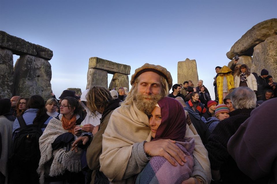 Θερινό ηλιοστάσιο στο Στόουνετζ: Πώς υποδέχθηκε ο κόσμος το καλοκαίρι [εικόνες] | iefimerida.gr 0