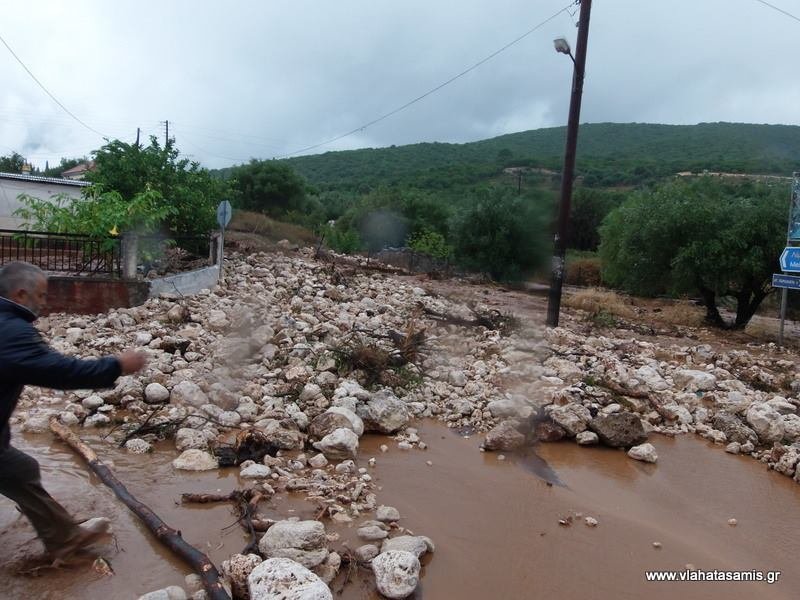 Εικόνες βιβλικής καταστροφής στην Κεφαλονιά από την κακοκαιρία [εικόνες] | iefimerida.gr 10