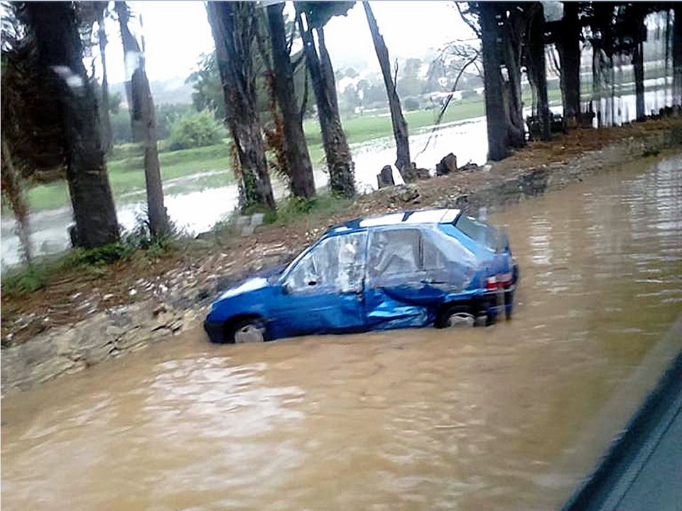 Εικόνες βιβλικής καταστροφής στην Κεφαλονιά από την κακοκαιρία [εικόνες] | iefimerida.gr 9