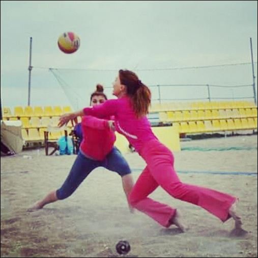 Πώς η Βίκυ Χατζηβασιλείου κέρδισε δύο δίμετρα αγόρια [εικόνες] | iefimerida.gr 1