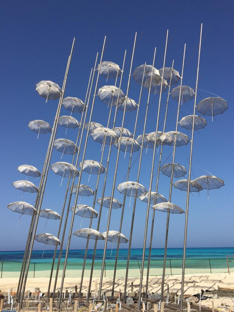 Εστησαν τις «Ομπρέλες» του Ζογγολόπουλου στην Αίγυπτο -Βήμα-βήμα η τοποθέτηση [εικόνες] | iefimerida.gr 2