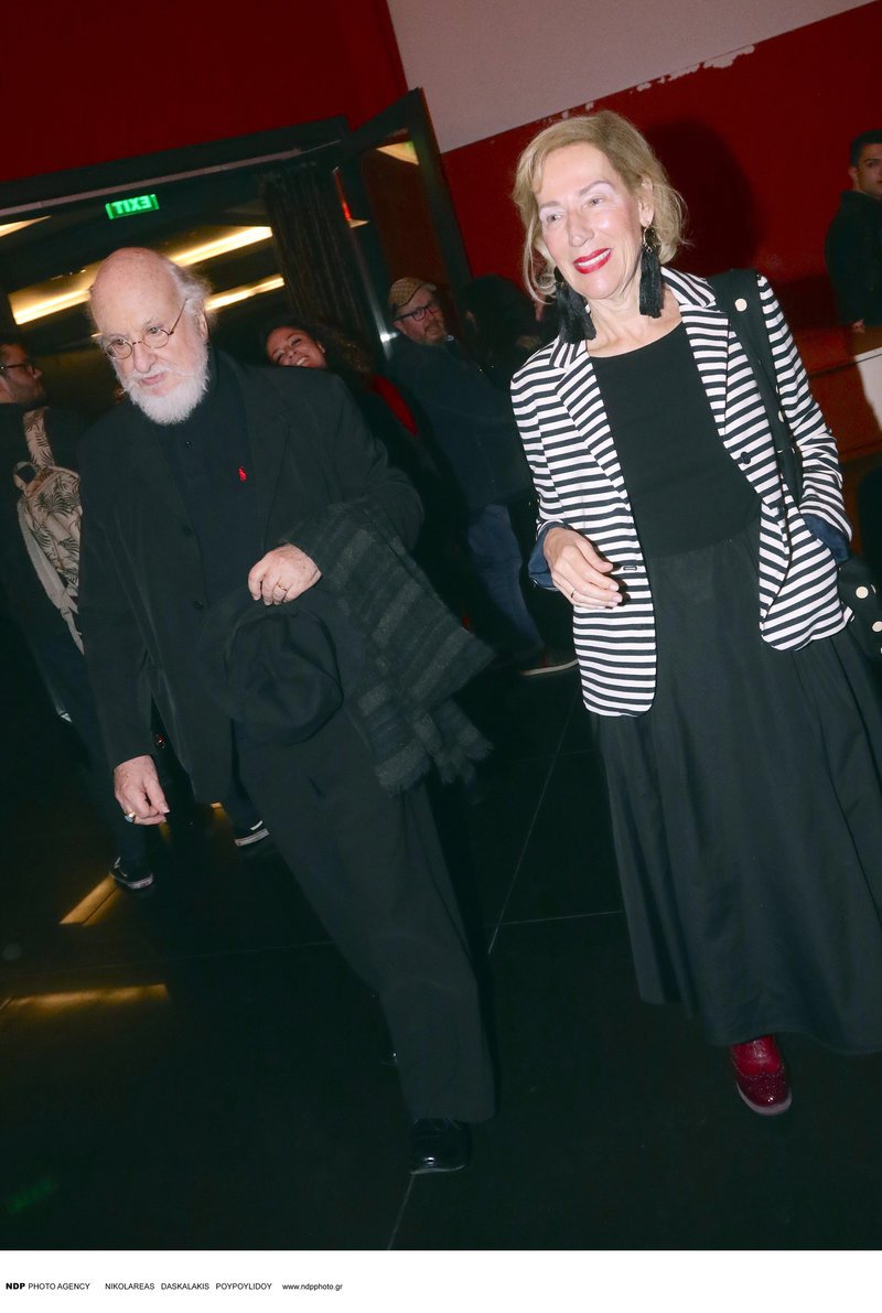 Σπάνια δημόσια εμφάνιση του Διονύση Σαββόπουλου με την σύζυγό του [εικόνες] | iefimerida.gr 1