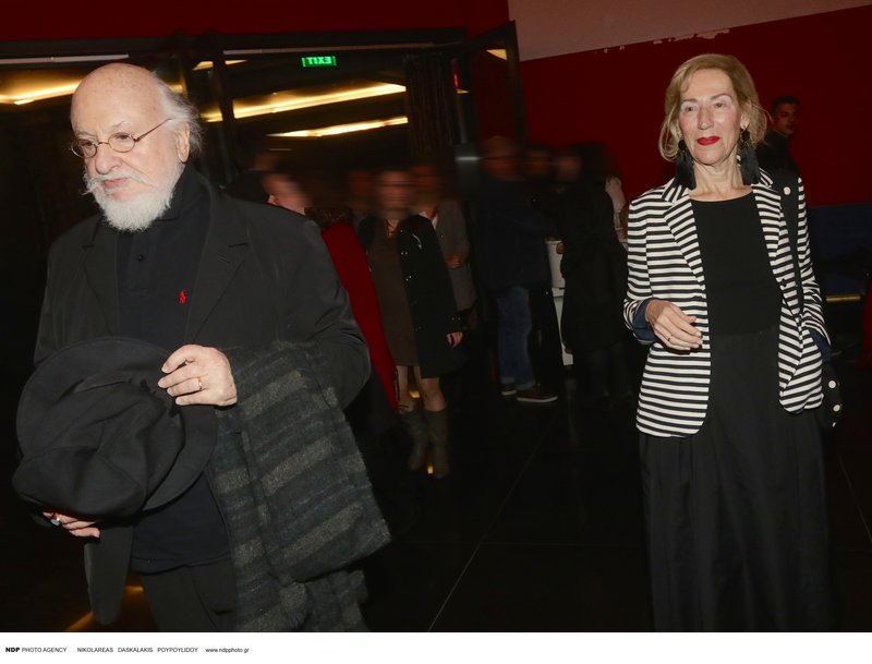 Σπάνια δημόσια εμφάνιση του Διονύση Σαββόπουλου με την σύζυγό του [εικόνες] | iefimerida.gr 2