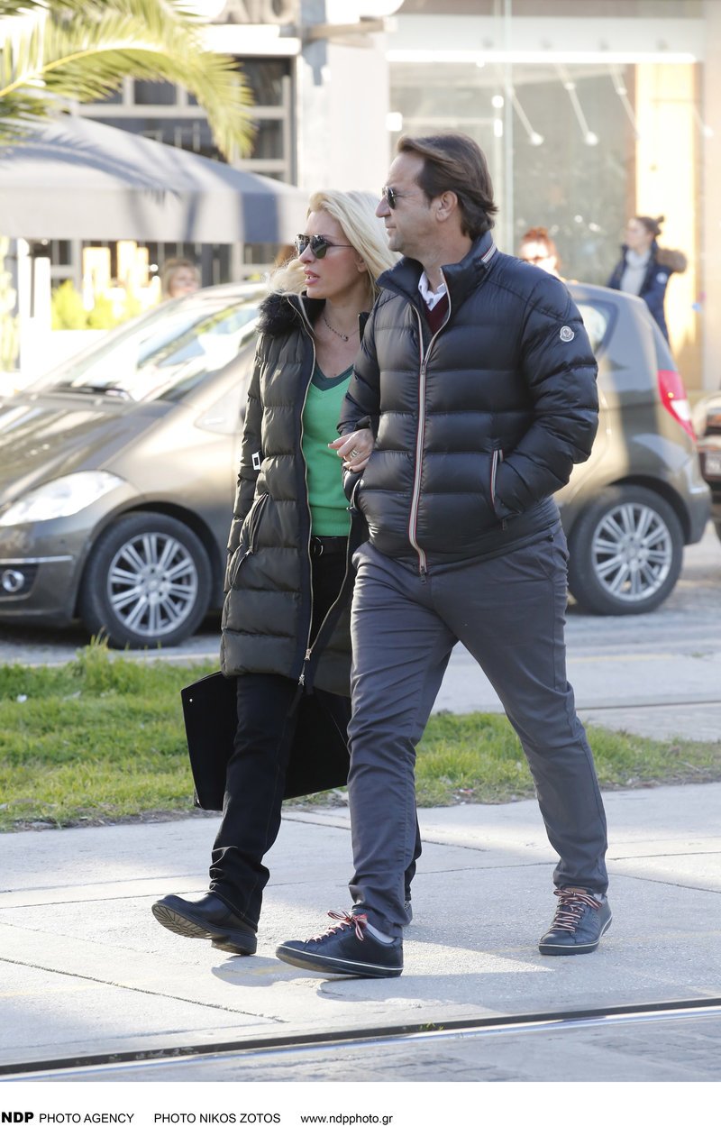 Το ζευγάρι σε χαλαρή βόλτα