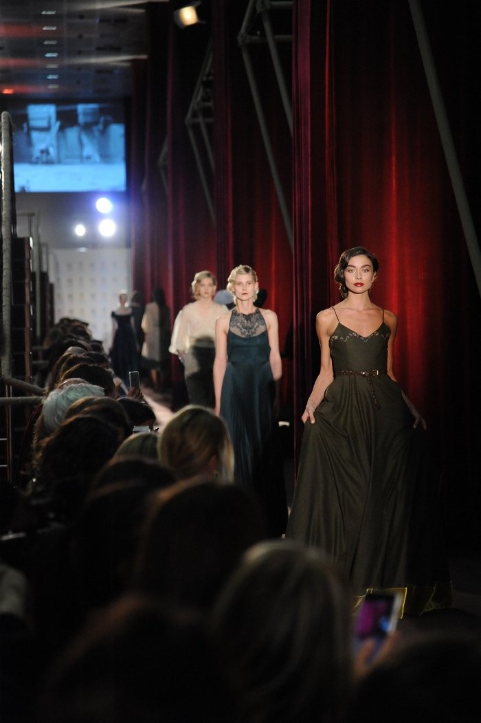 Η vintage πασαρέλα της Madame Shoushou στον Ιππόδρομο, με τη στήριξη του ΟΠΑΠ [εικόνες] | iefimerida.gr 7